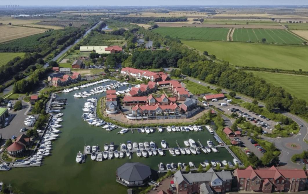 Lincoln Floating Holidays Zewnętrze zdjęcie